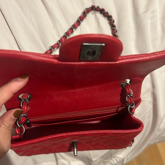 Red Chanel Mini - Picture 8 of 10